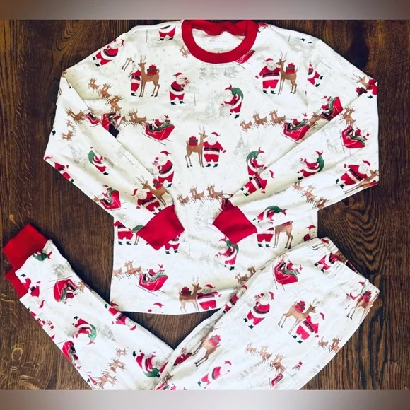 Pottery Barn Heritage Santa Adult S Women’s pajamas NWOT - Picture 5 of 9